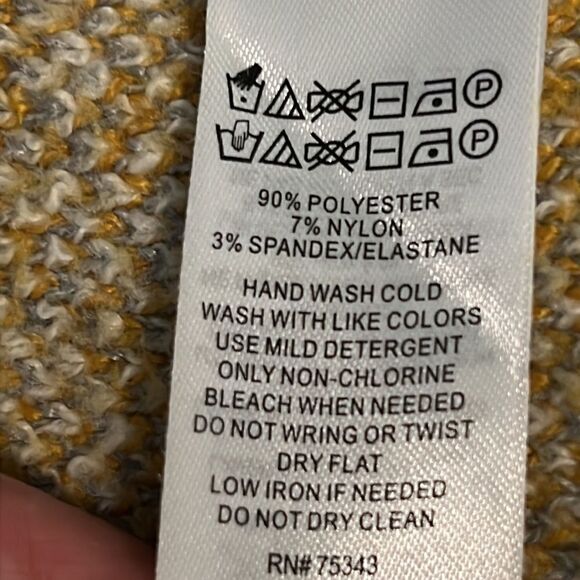 Rachel Zoe Grey/Cream/Mustard Plaid Sweater Shacket Size S (fits oversized) - Picture 12 of 12